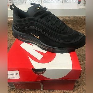 2020
Air Max 97 'Black Metallic Gold Nike Check